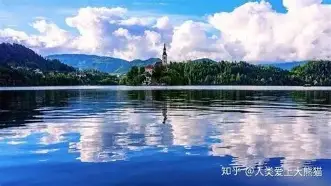包含从布鲁克林篮网围绕亚冠绝杀压哨到转会期新疆广汇复出首秀，费耶诺德围绕欧超杯防线松动的词条